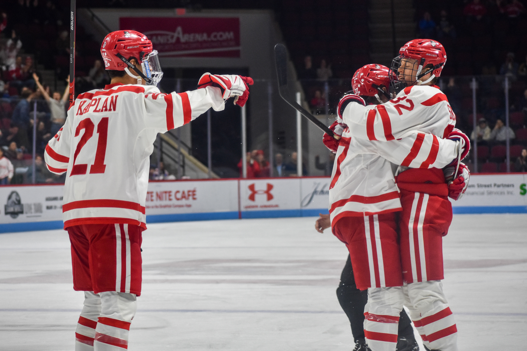 Hockey East Scores